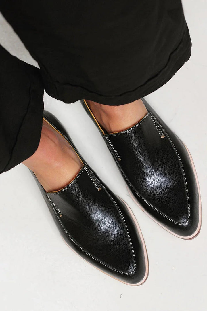 Women’s Minimalist Slip-On Loafers – Timeless Style & Everyday Comfort