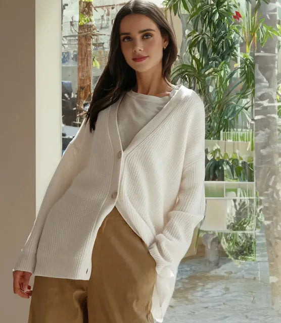 Women's Luxe Knit Cardigan – Softness & Timeless Elegance