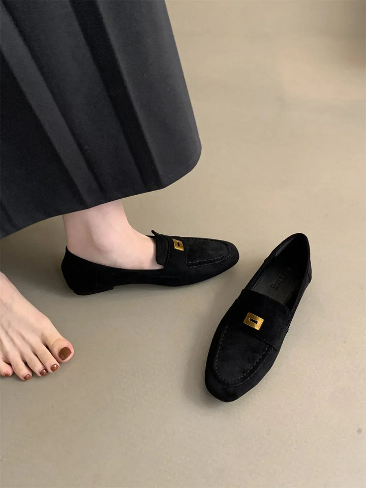 Women’s Suede Loafers – Classic Comfort & Everyday Style