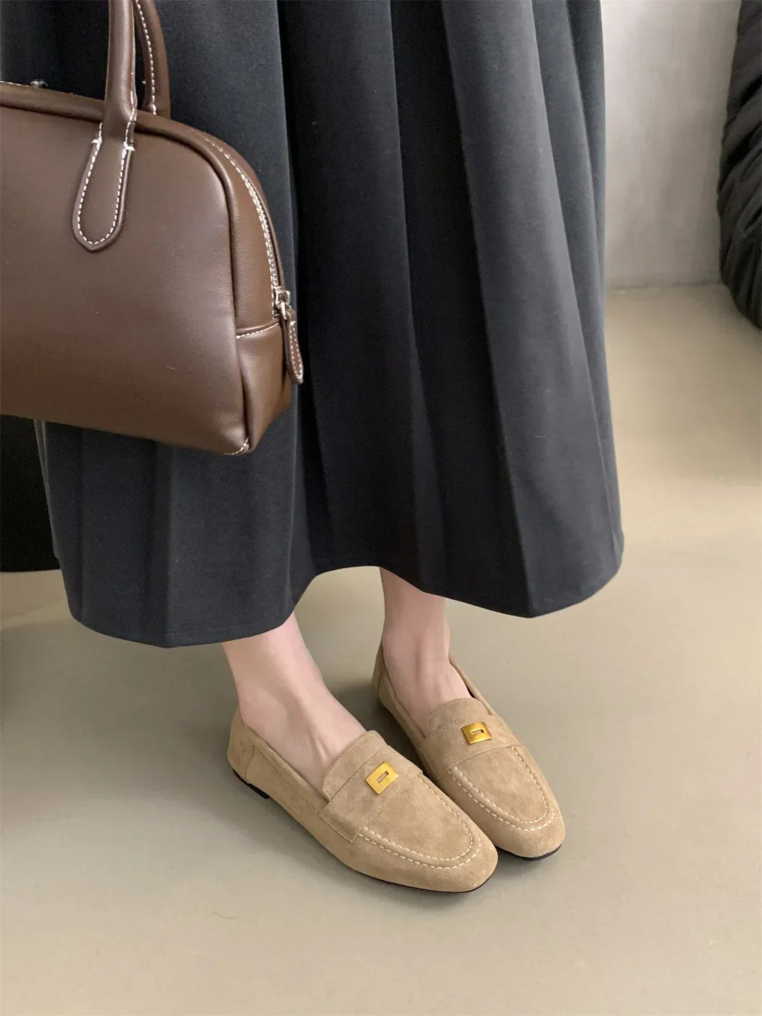 Women’s Suede Loafers – Classic Comfort & Everyday Style