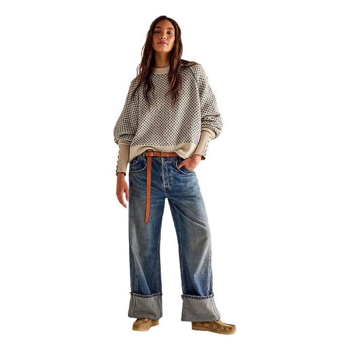 Women’s Long Sleeve Round Neck Sweater – Timeless Comfort & Everyday Ease