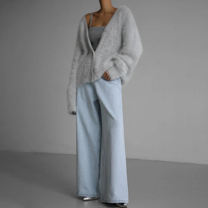 Women’s Cashmere Cardigan – Luxurious Comfort & Timeless Refinement
