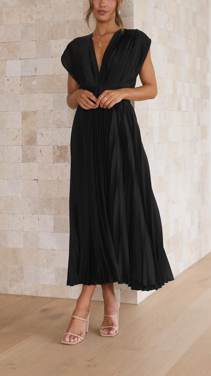 Women’s Pleated Maxi Dress – Grace in Every Elegant Flow