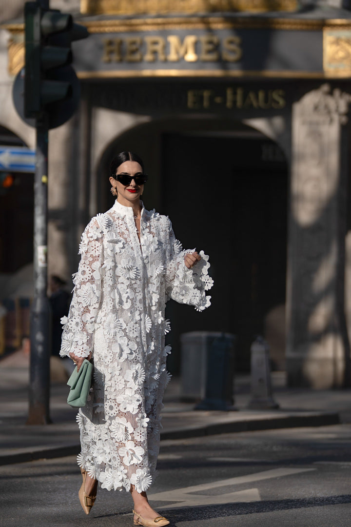 Women’s Lace Midi Dress – Chic, Feminine & Effortlessly Timeless