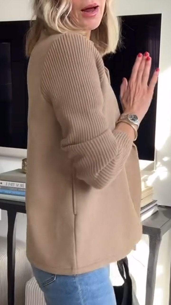 Chic Knit-Sleeve Blazer – Timeless Sophistication with a Modern Edge